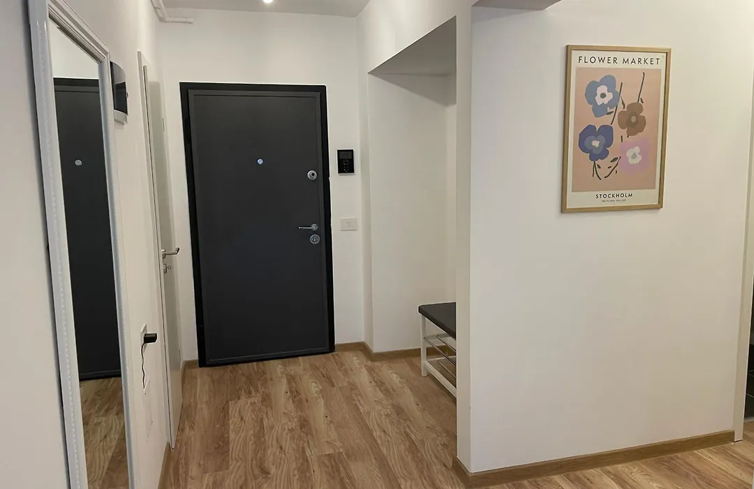 Urban Glow, 2 Bedroom Cosy Apartment - Coresi Mall-1